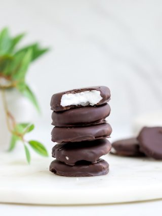 Healthier Peppermint Patties with only 4 ingredients