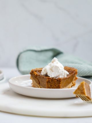 Healthier lower sugar pumpkin pie