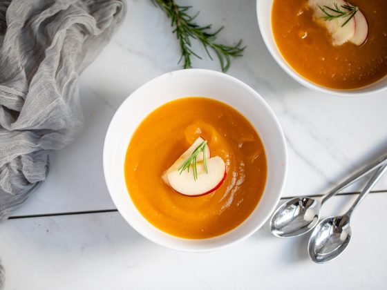 Easy Butternut Squash Apple Soup